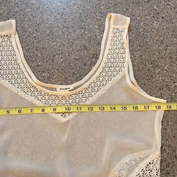 LOVE RICHE Sheer Peplum Tank Top - Picture 9 of 10